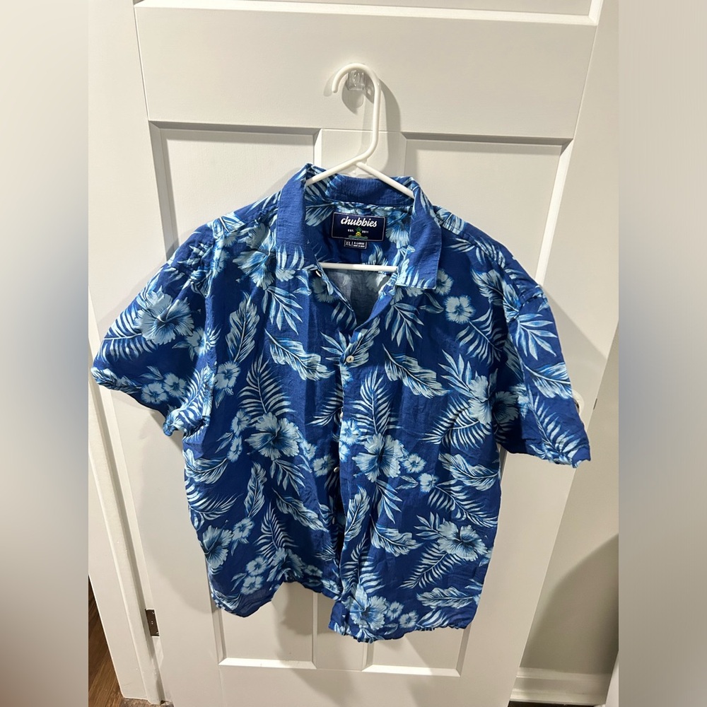 Men’s XL Chubbies linen shirt